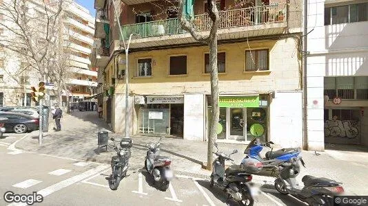 Apartments for rent in Barcelona Gràcia - Photo from Google Street View