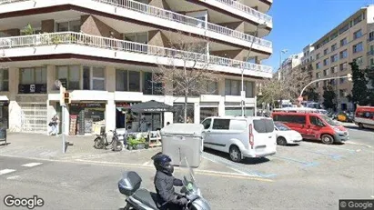 Apartments for rent in Barcelona Gràcia - Photo from Google Street View