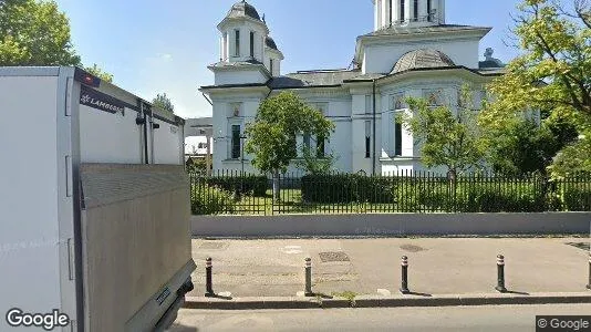 Apartments for rent in Bucureşti - Sectorul 5 - Photo from Google Street View