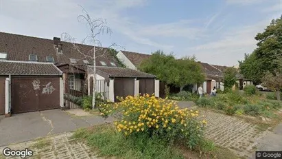 Apartments for rent in Debreceni - Photo from Google Street View