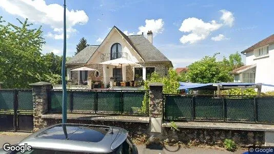 Apartments for rent in Évry - Photo from Google Street View