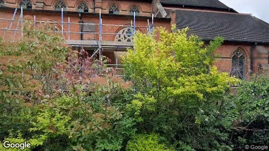 Apartments for rent in London N12 - Photo from Google Street View