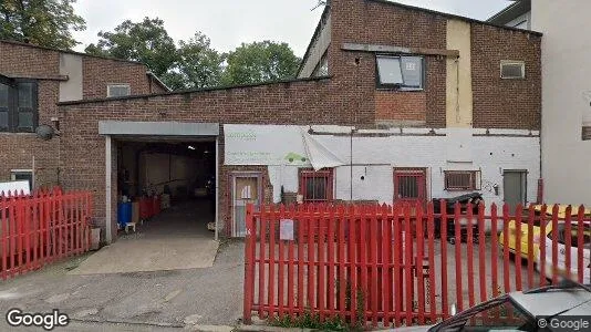 Apartments for rent in London E8 - Photo from Google Street View