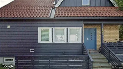 Apartments for rent in Oslo Nordstrand - Photo from Google Street View