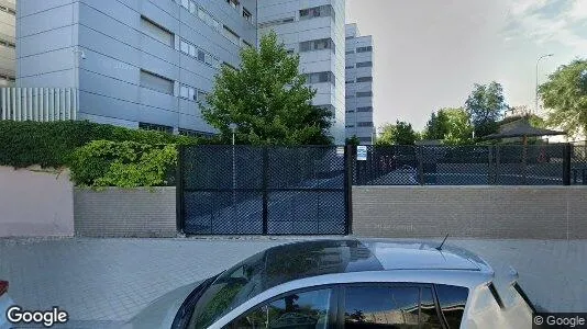 Apartments for rent in Madrid Usera - Photo from Google Street View