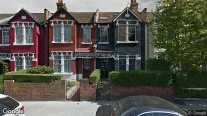 Rooms for rent in London W12 - Photo from Google Street View