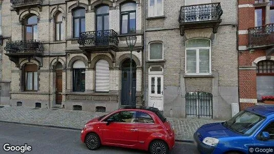 Apartments for rent in Brussels Schaarbeek - Photo from Google Street View