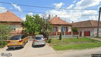 Apartments for rent in Jászberényi - Photo from Google Street View