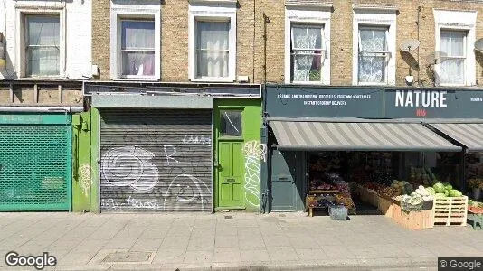 Apartments for rent in London N16 - Photo from Google Street View