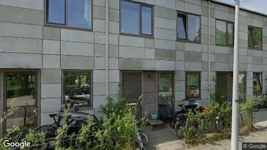 Apartments for rent in Amsterdam Oost-Watergraafsmeer - Photo from Google Street View