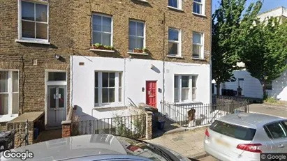 Apartments for rent in London N16 - Photo from Google Street View