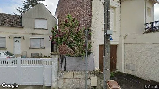 Apartments for rent in Senlis - Photo from Google Street View