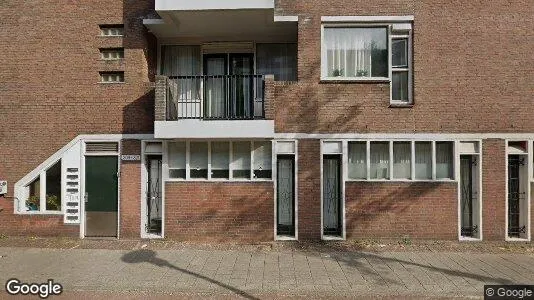 Apartments for rent in Amsterdam Oost-Watergraafsmeer - Photo from Google Street View