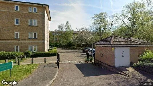 Apartments for rent in London N11 - Photo from Google Street View