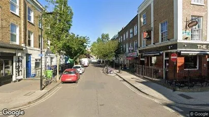 Apartments for rent in London N16 - Photo from Google Street View