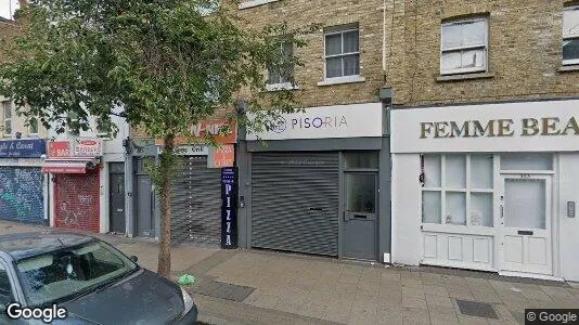 Rooms for rent in London E2 - Photo from Google Street View