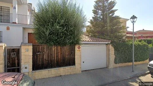 Apartments for rent in Palomares del Río - Photo from Google Street View