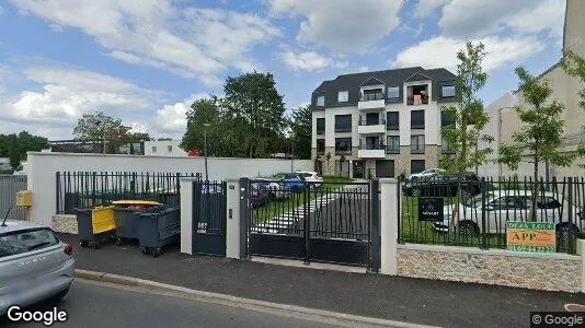 Apartments for rent in Évry - Photo from Google Street View