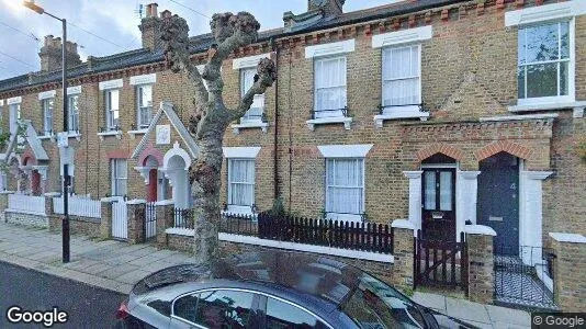 Apartments for rent in London W10 - Photo from Google Street View