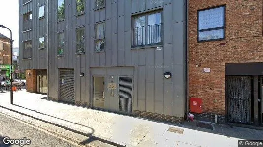 Apartments for rent in London N16 - Photo from Google Street View