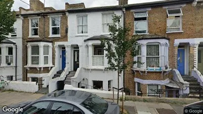 Apartments for rent in London W6 - Photo from Google Street View