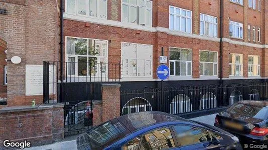 Apartments for rent in London E1 - Photo from Google Street View