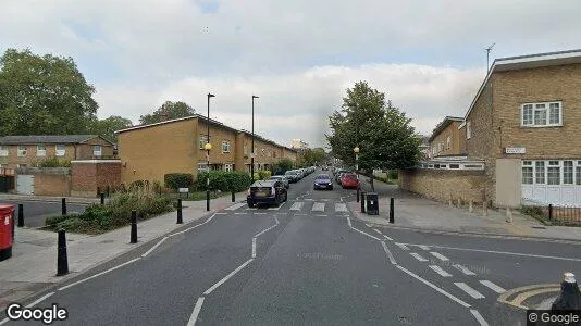 Apartments for rent in London E1 - Photo from Google Street View