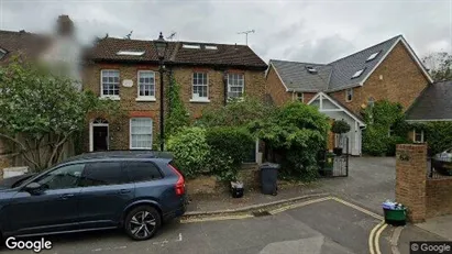 Apartments for rent in London SW14 - Photo from Google Street View