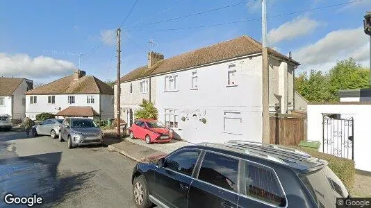 Apartments for rent in Hoddesdon - Hertfordshire - Photo from Google Street View