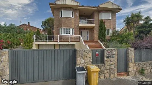 Apartments for rent in Boadilla del Monte - Photo from Google Street View