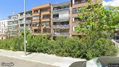 Apartments for rent in Madrid Ciudad Lineal - Photo from Google Street View