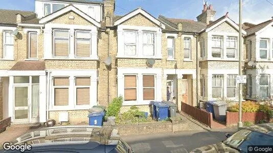 Apartments for rent in London N20 - Photo from Google Street View