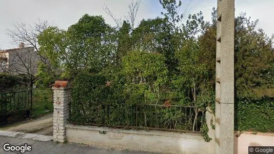 Apartments for rent in Aix-en-Provence - Photo from Google Street View