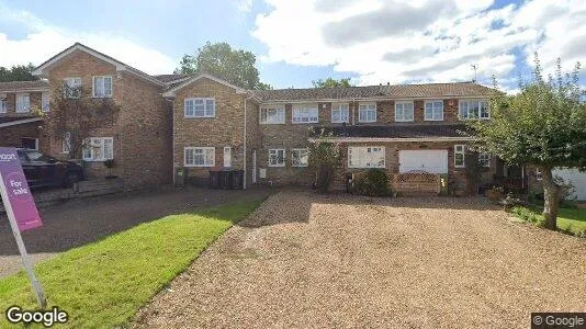 Apartments for rent in Milton Keynes - Buckinghamshire - Photo from Google Street View