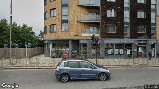 Apartments for rent in London N11 - Photo from Google Street View