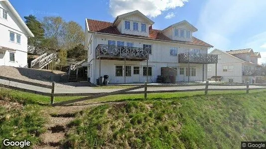 Apartments for rent in Orust - Photo from Google Street View