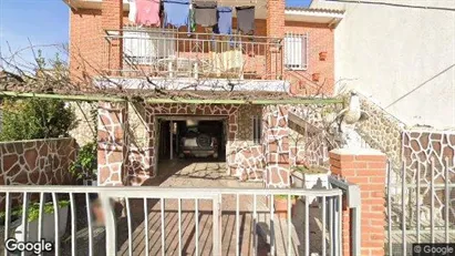 Apartments for rent in Méntrida - Photo from Google Street View