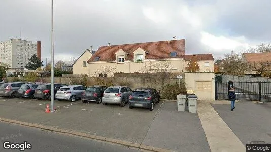 Apartments for rent in Rambouillet - Photo from Google Street View