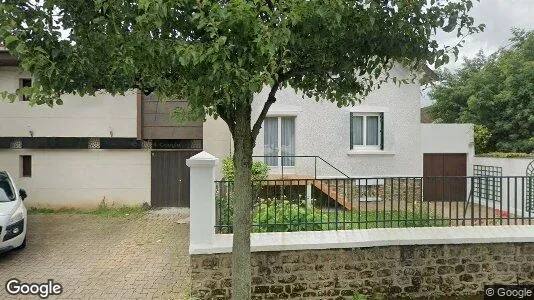 Apartments for rent in Évry - Photo from Google Street View