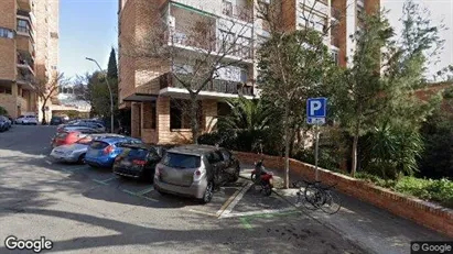 Apartments for rent in Barcelona Gràcia - Photo from Google Street View