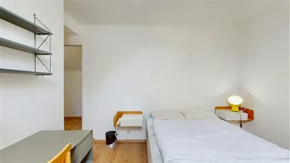 Room for rent in Fontainebleau, Île-de-France