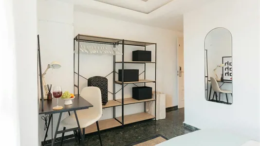 Rooms in Valencia L'Eixample - photo 2