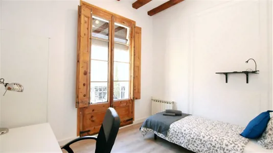 Rooms in Barcelona Ciutat Vella - photo 2