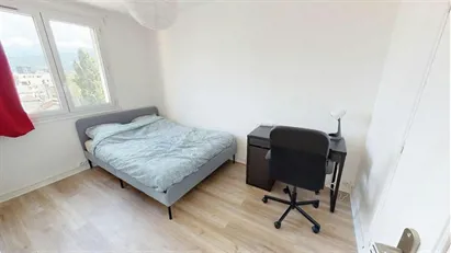 Room for rent in Grenoble, Auvergne-Rhône-Alpes