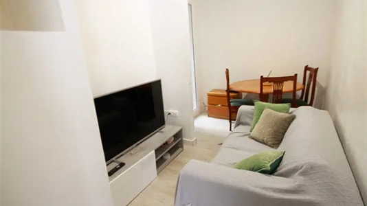 Rooms in Barcelona Ciutat Vella - photo 2