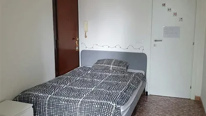 Room for rent in Bari, Puglia