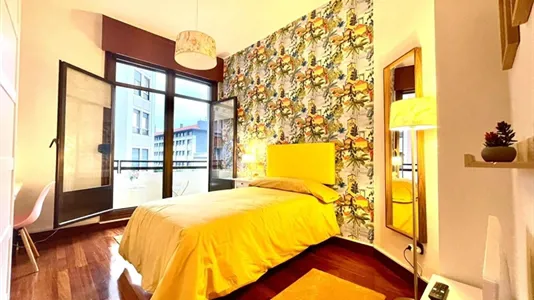 Rooms in Bilbao - photo 2