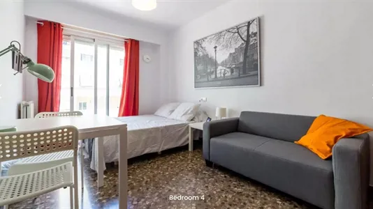 Rooms in Valencia Camins al Grau - photo 3