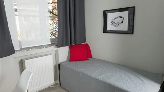 Rooms in Brussels Schaarbeek - photo 2