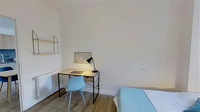 Room for rent in Nanterre, Île-de-France